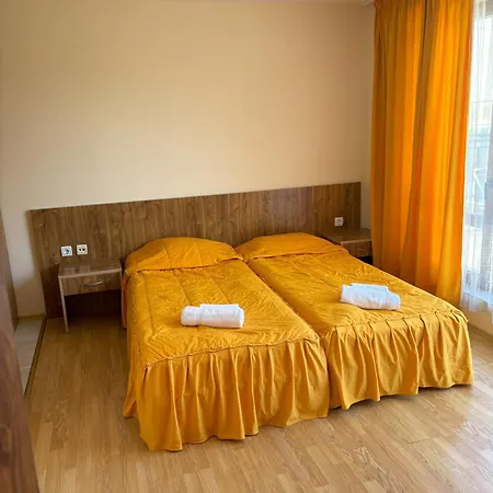 съни хаус 4 апартменти Apartamento *